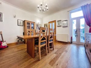 Dining room- click for photo gallery